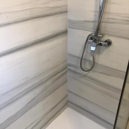 A 400m Del Paseo Maritimo Марбелья